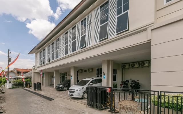 OYO 3930 Griya Loka Syariah