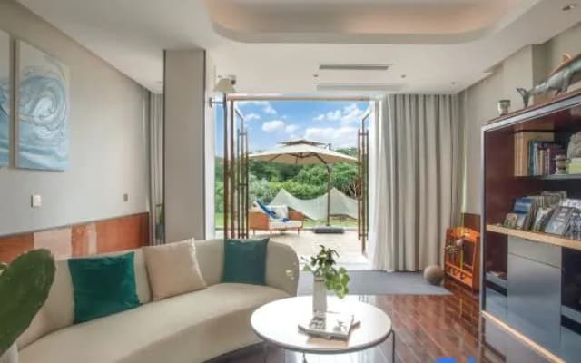 Weizhou Island Youyu Holiday Homestay (Wucaitan Branch)