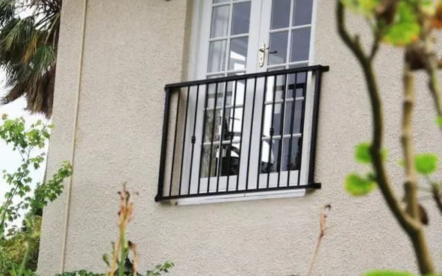 Rozenburg Guest House