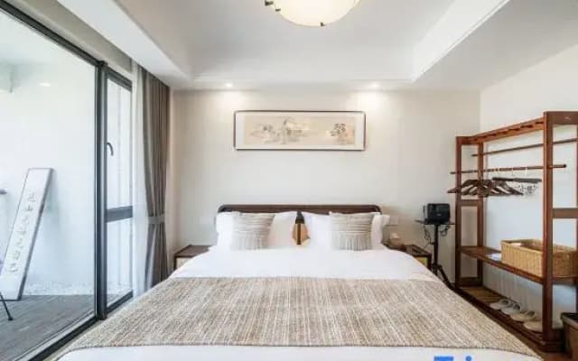 Zhujiajian Xinyu Sea View Resort Hotel (Zhujiajian Centipede Zhi Wharf Branch)