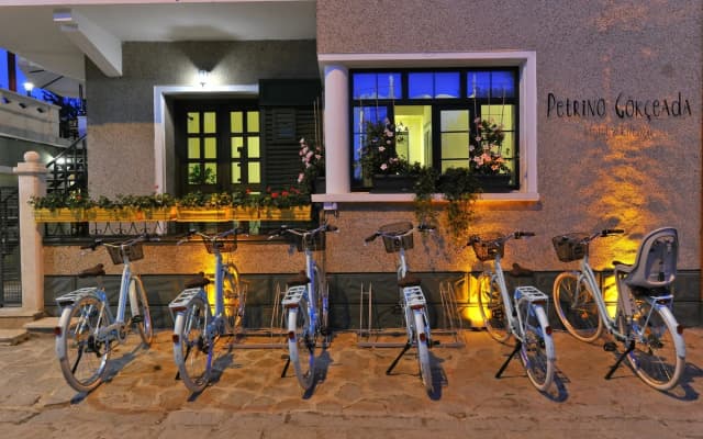 Petrino Gokceada Hotel & Kitchen