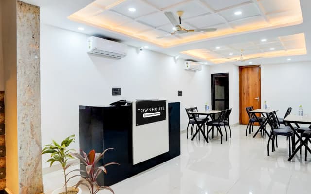 Townhouse Sector 143B Noida