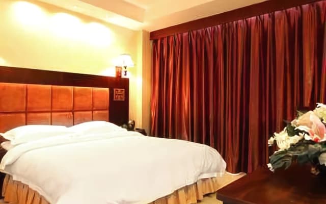Dinghuang Hotel