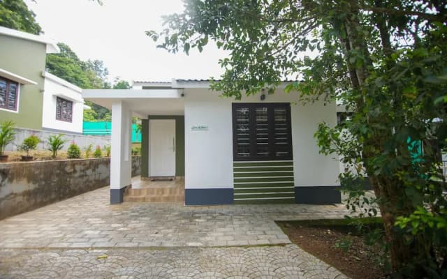 B'camp Resorts & Homestays