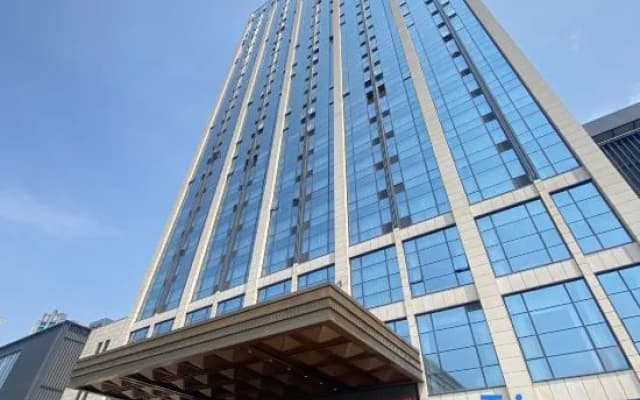 Elong Hotel