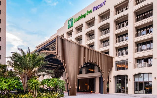 Holiday Inn Resort Sanya Bay by IHG