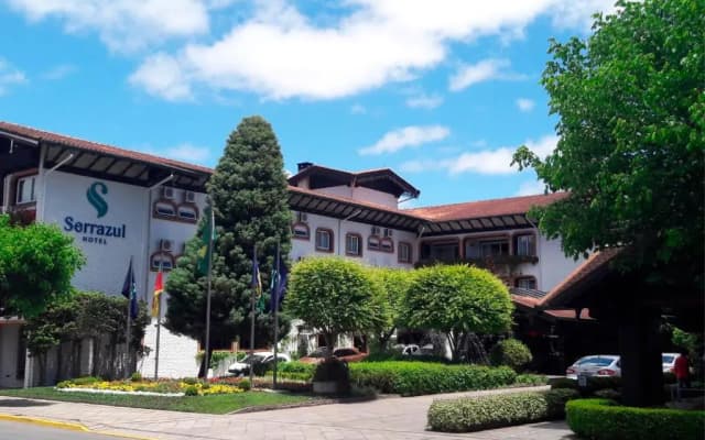 Serrazul Hotel