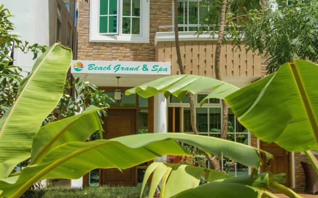 Beach Grand & Spa