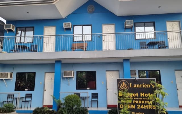 Laurien's Apartelle