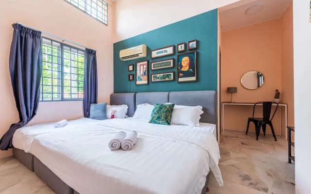 Corner 3BR Landed House at Sepang