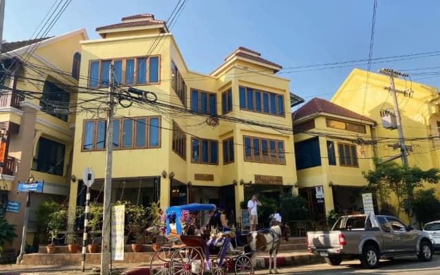 Ban Mae Boonthong