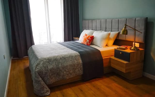Lemon Suites & Restaurant