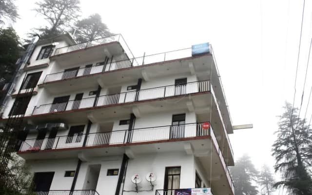 OYO 31120 Hotel Royale India