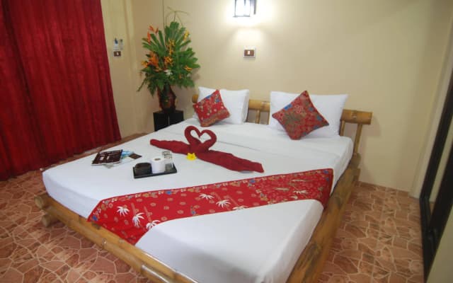 Lanta Pearl Beach Resort