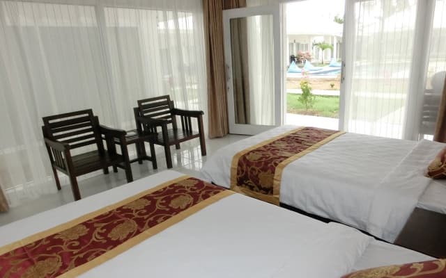 Lombok Holiday Hotel