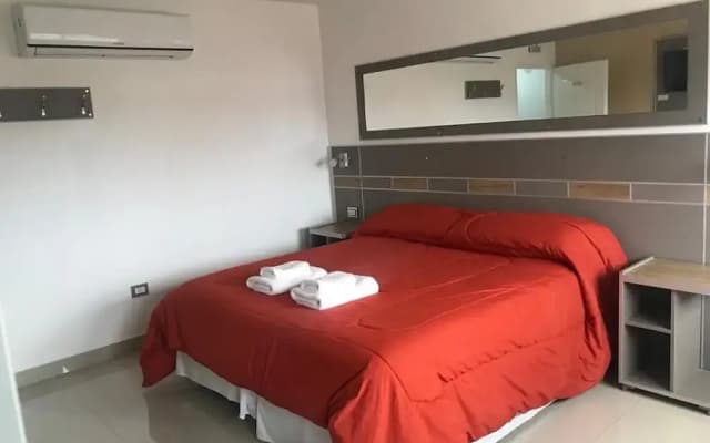 Select Inn
