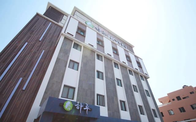Haru Hotel