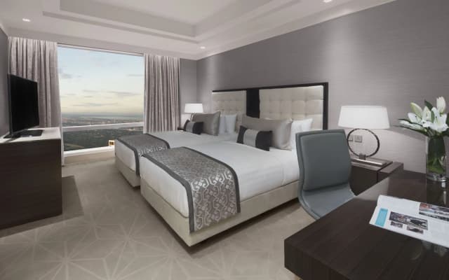 Shangri-La Residences at the Fort, Manila
