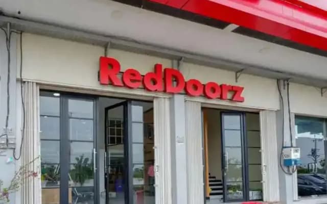 Formerly RedDoorz Plus @ Madukoro Raya Semarang