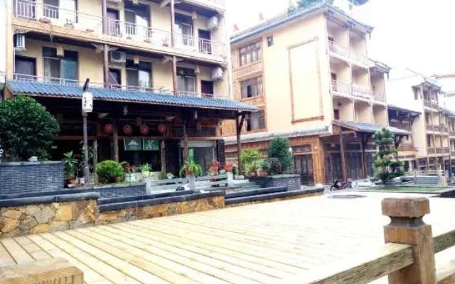 Luding Hailuogou Ruiqi Hotel