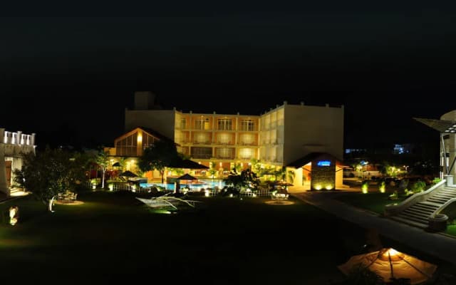 Avenra Garden