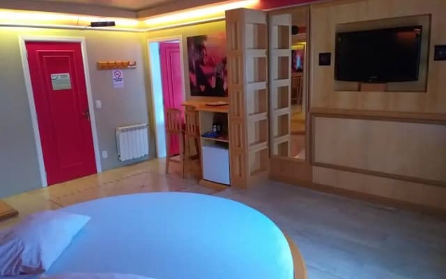 Motel Avenida - Adult Only