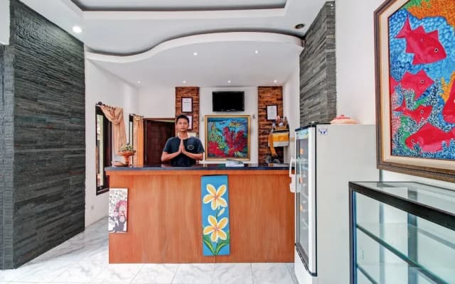 Super OYO 90672 ADHYA GUEST HOUSE LOMBOK