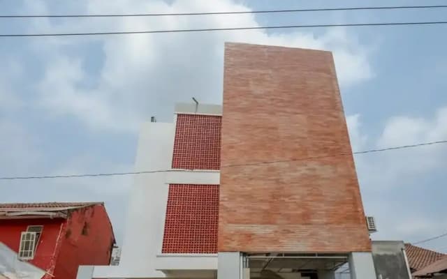 RedDoorz near RSUD Margono Purwokerto 3