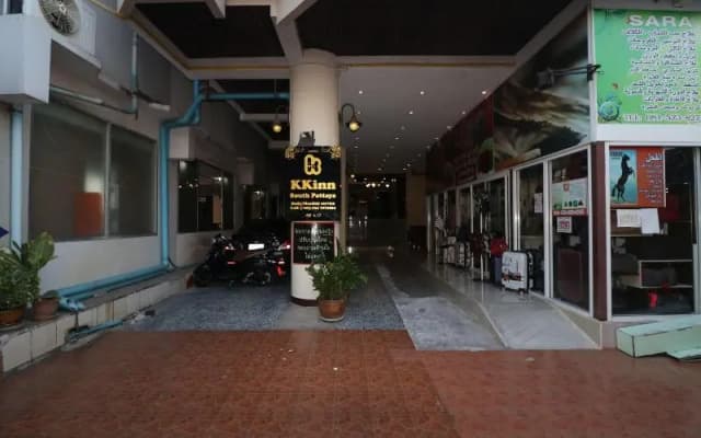 OYO 128 Kkinn South Pattaya Hotel