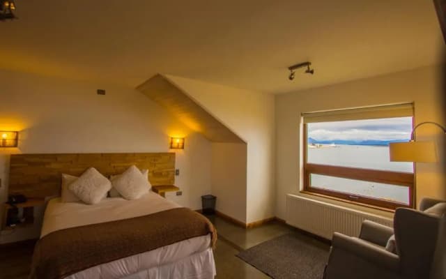 Weskar Lodge