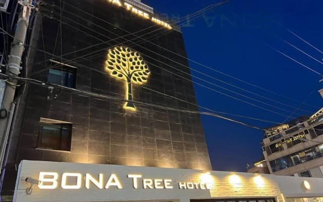 Bonatree Hotel