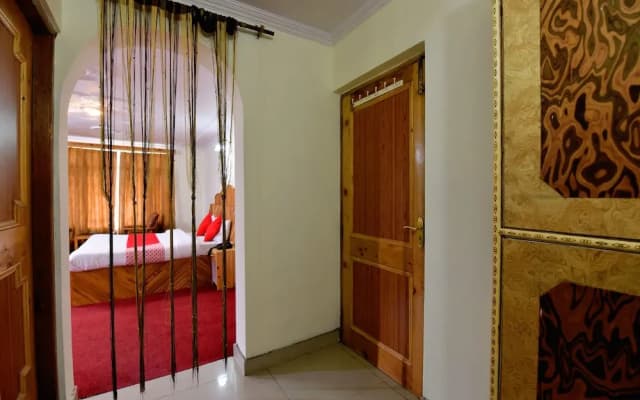 OYO 13232 Red Rose Cottage