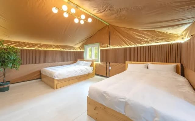 Gapyeong Dongban84 Glamping&pool Villa