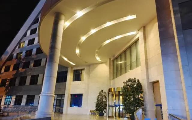 Luhai Grand Hotel - Beihai