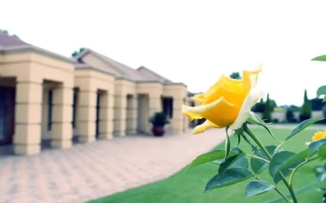 African Crest Guest House