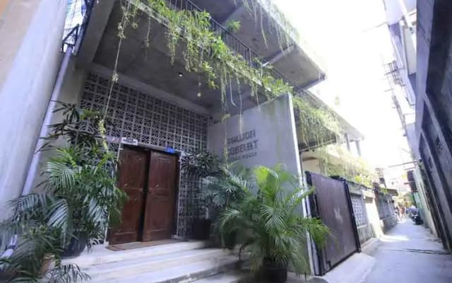 Pawon Cokelat Guesthouse