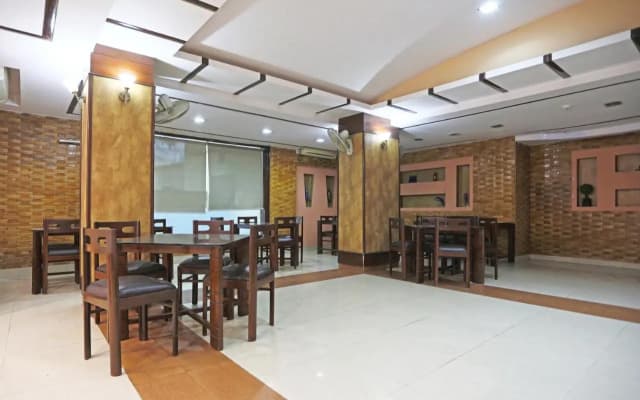 Hotel Tashkent Palace - New Delhi Railway Station - Paharganj