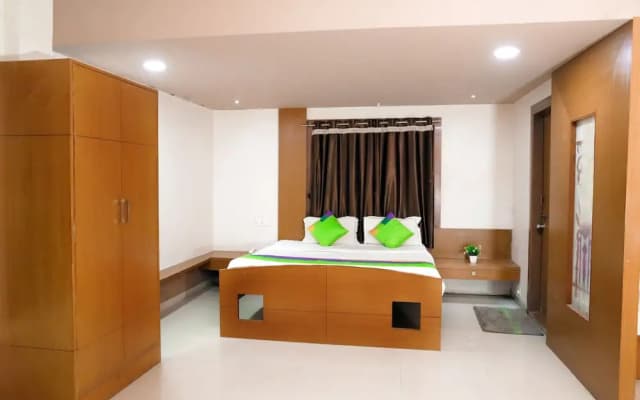 Sachin Regency by OYO Rooms