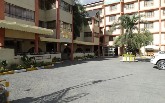 Golden Palace Hotel
