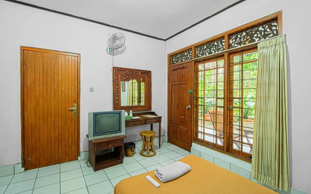 GG. House - Happy Valley