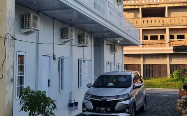 RedDoorz Syariah near Kantor Bupati Pantai Pandan