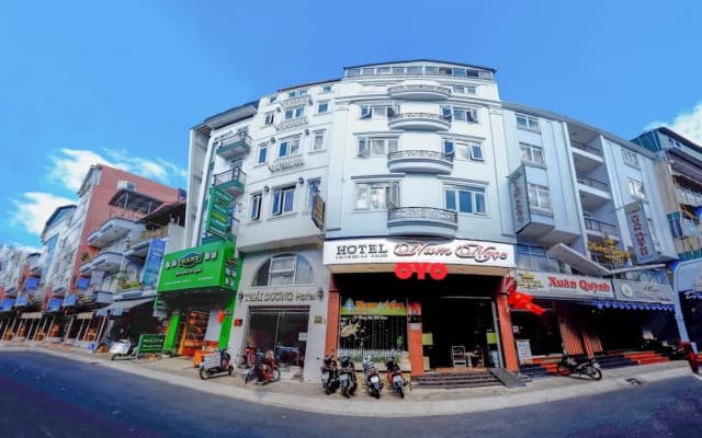 Oyo 852 Nam Ngoc Hotel