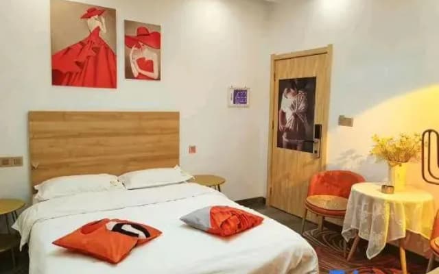 Luliang May Flower City Homestay