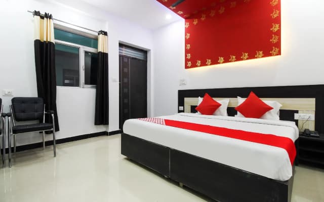 Fab Home Stay by OYO Rooms