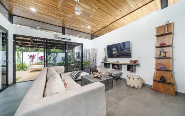 350m to Beach - Guitar-shaped Pool Kitchen - BBQ Casa Guitarra