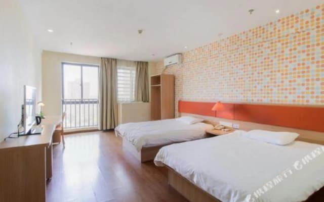Homeinn Hotel (Jiaxing University Nanhu)