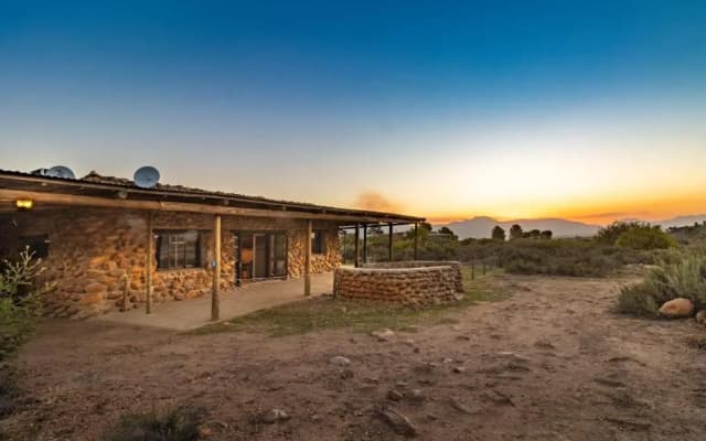 Steenbok farm cottages -Mongoose cottage