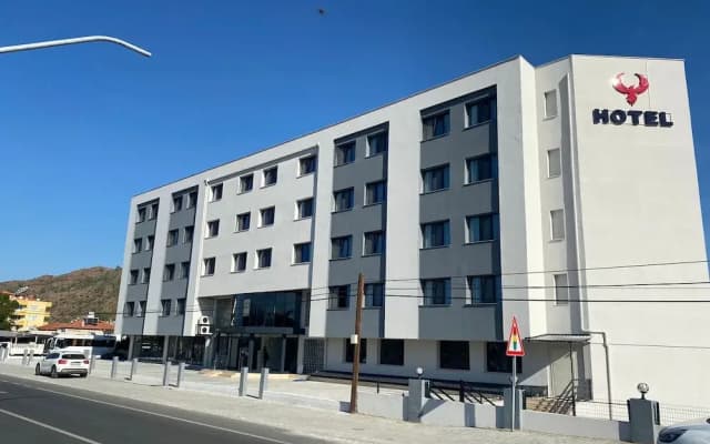 Grand Özalp Ai̇rport Hotel