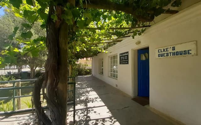 Elkes Guesthouse