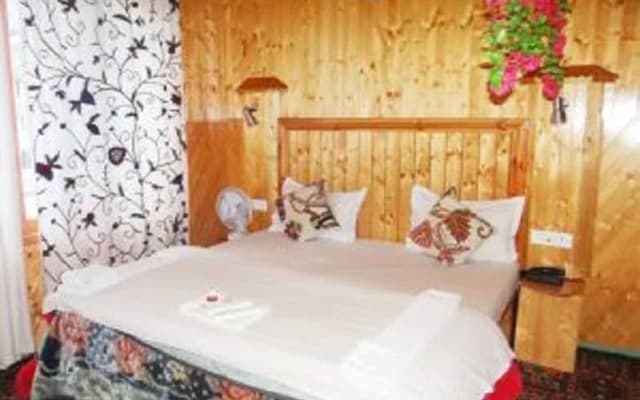 Hotel Tourist Palace